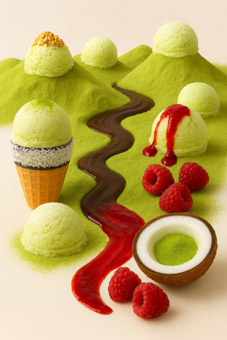 Matcha Kokos Himbeer als Plakat für Matcha Kokos Eis mit Himbeer Variation