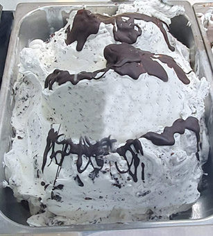 Eisidee Stracciatella. Fiocco mit Copertura Stracciatella