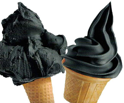 Eis & Gelati Black Carbon Coconut Water. Mit Aktivkohle und Kokosnuss